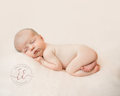 baby girl - Newborn photography in St Neots, Huntingdon, Cambridgeshire
