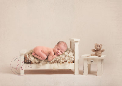 Newborn Baby Photo Shoot.  Emma Elizabeth Photography. Studio Photography in St Neots, Huntingdon, Cambridgeshire